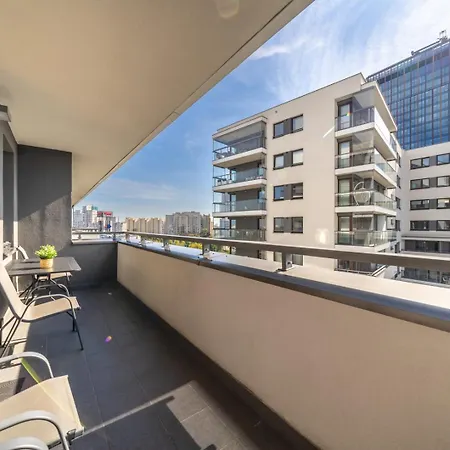 Apartament Modern 2br Balcony Free Private Parking Arkadia *